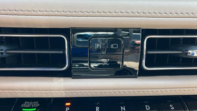 used 2022 Lincoln Nautilus car, priced at $30,406