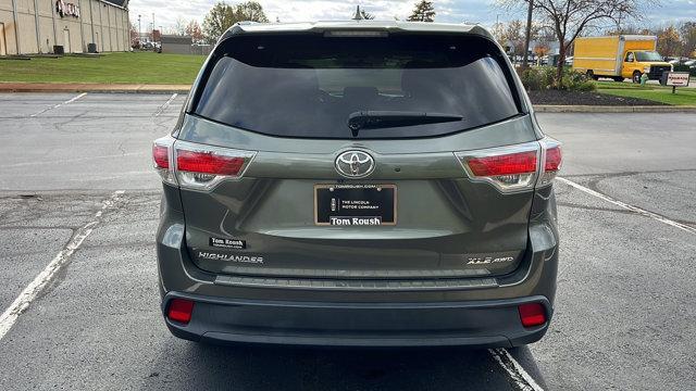 used 2016 Toyota Highlander car, priced at $16,109