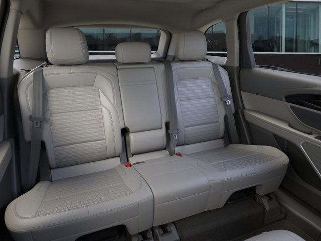 new 2025 Lincoln Nautilus car, priced at $64,205
