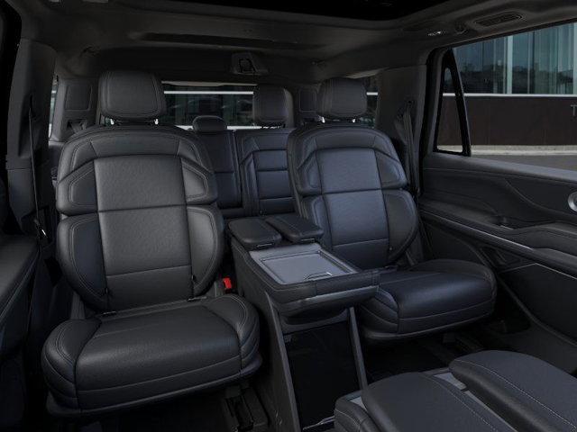 new 2025 Lincoln Navigator car, priced at $109,835