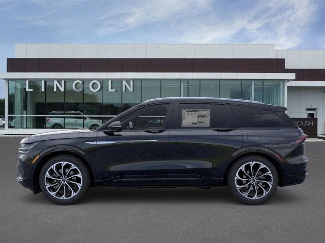 new 2025 Lincoln Nautilus car, priced at $67,670