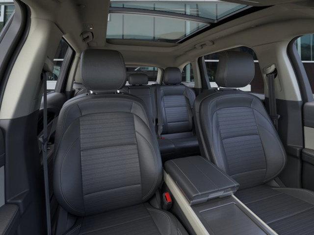 new 2025 Lincoln Nautilus car, priced at $67,670