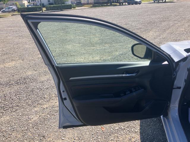used 2023 Nissan Altima car, priced at $22,487