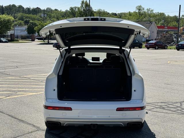 used 2019 Audi Q7 car, priced at $18,114
