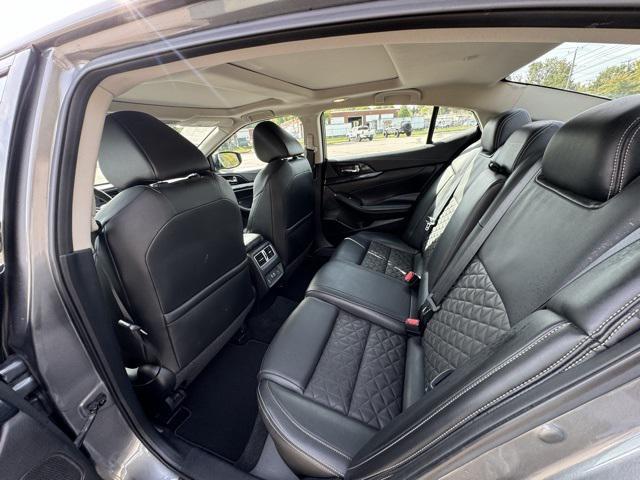 used 2019 Nissan Maxima car, priced at $21,337