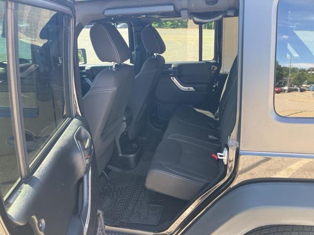 used 2015 Jeep Wrangler Unlimited car, priced at $18,554
