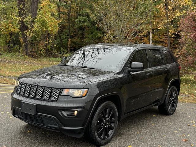 used 2018 Jeep Grand Cherokee car, priced at $13,677