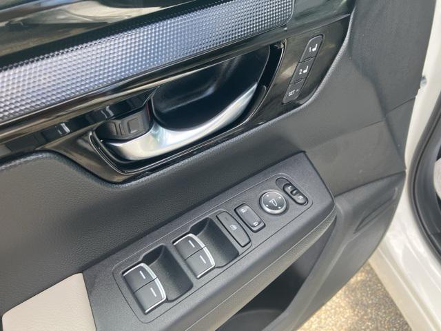 used 2025 Honda CR-V car, priced at $35,049
