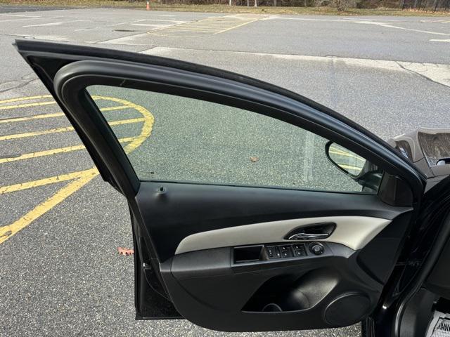 used 2016 Chevrolet Cruze Limited car, priced at $8,561