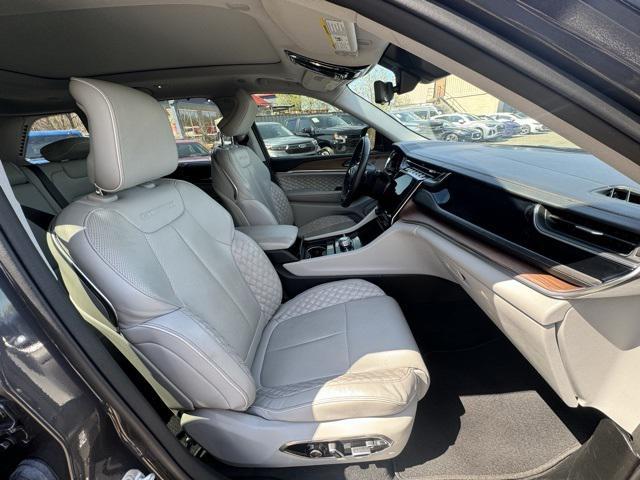 used 2022 Jeep Grand Cherokee car, priced at $40,199