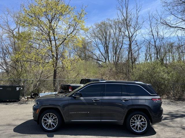 used 2022 Jeep Grand Cherokee car, priced at $40,199