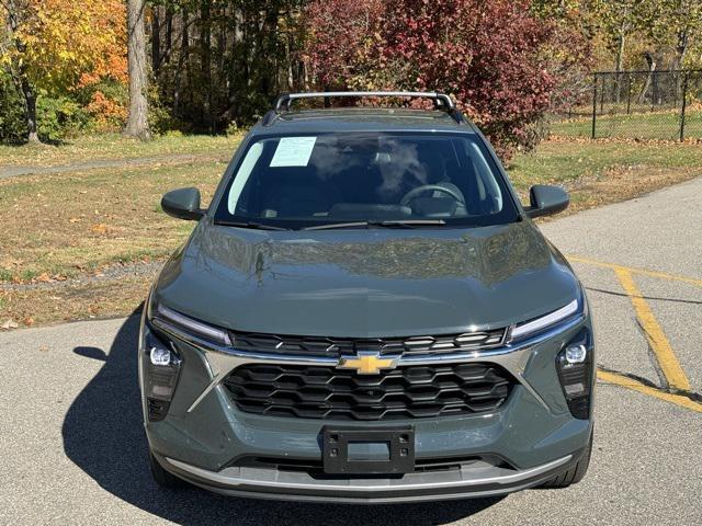used 2025 Chevrolet Trax car, priced at $20,149