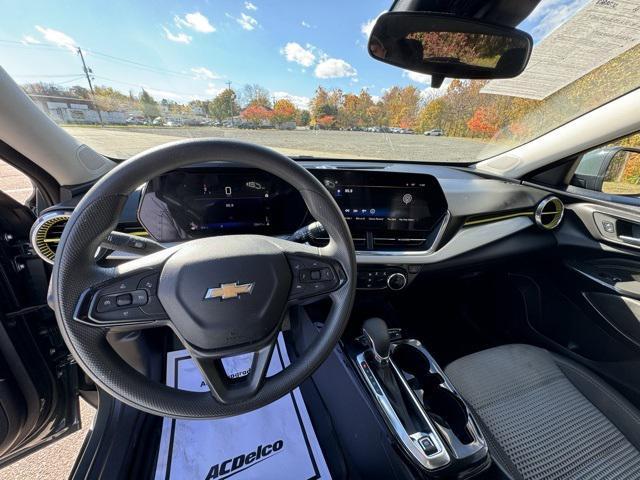 used 2025 Chevrolet Trax car, priced at $20,149