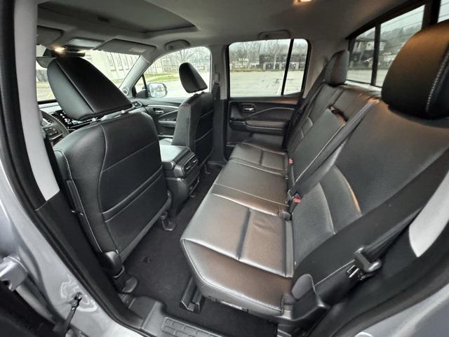 used 2025 Honda Ridgeline car, priced at $36,533