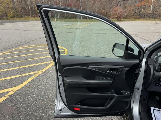 used 2025 Honda Ridgeline car, priced at $36,533