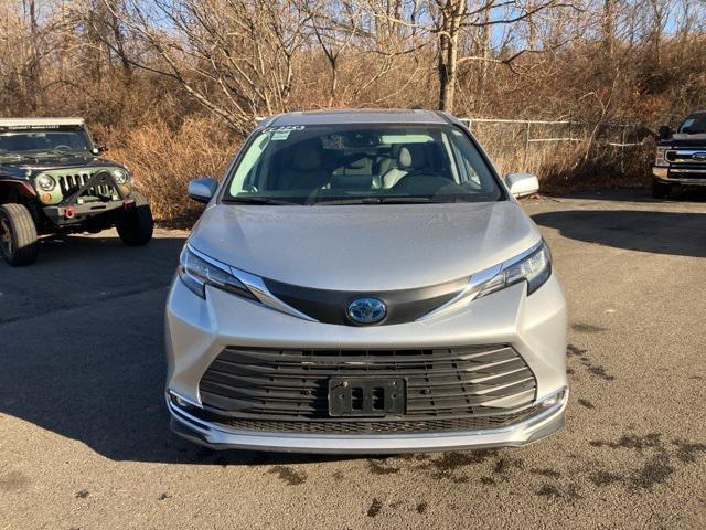 used 2021 Toyota Sienna car, priced at $35,999