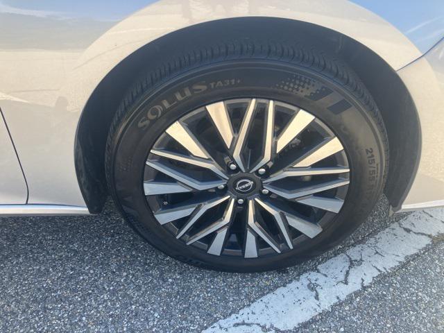 used 2024 Nissan Altima car, priced at $19,999