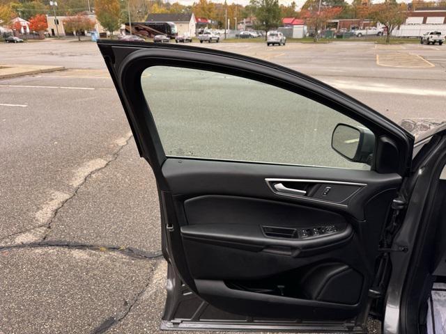 used 2022 Ford Edge car, priced at $26,924