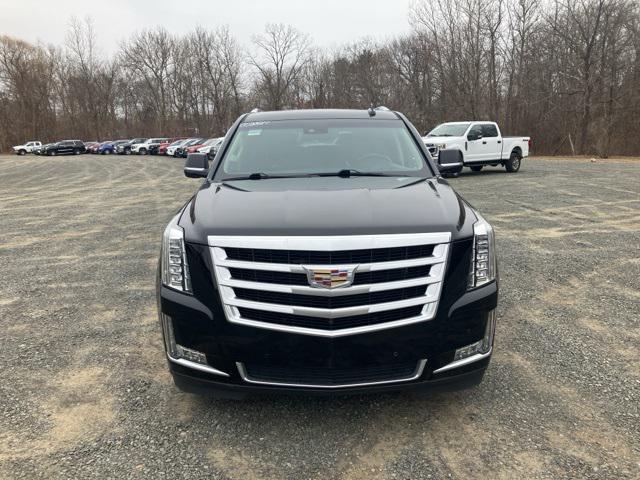 used 2016 Cadillac Escalade ESV car, priced at $25,319