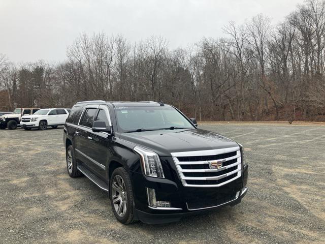 used 2016 Cadillac Escalade ESV car, priced at $25,319