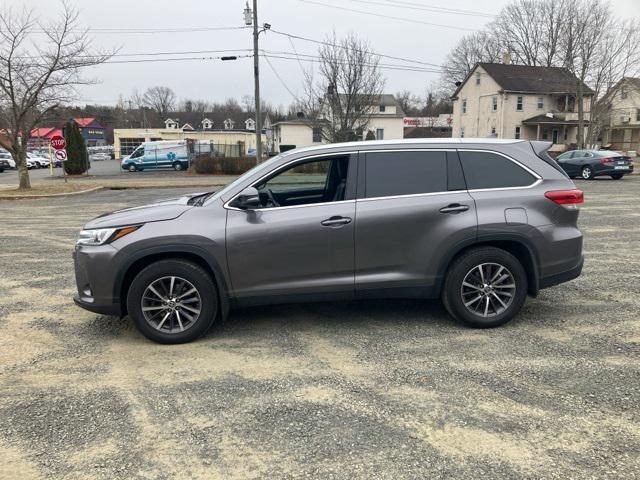 used 2019 Toyota Highlander car, priced at $26,623