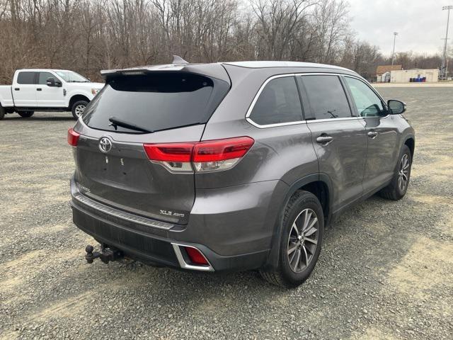 used 2019 Toyota Highlander car, priced at $26,623