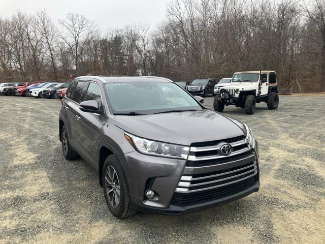 used 2019 Toyota Highlander car, priced at $26,623