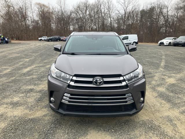 used 2019 Toyota Highlander car, priced at $26,623