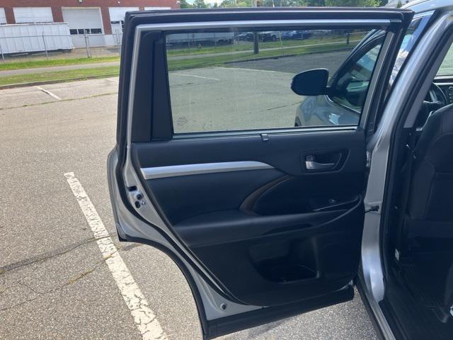 used 2019 Toyota Highlander car, priced at $23,776