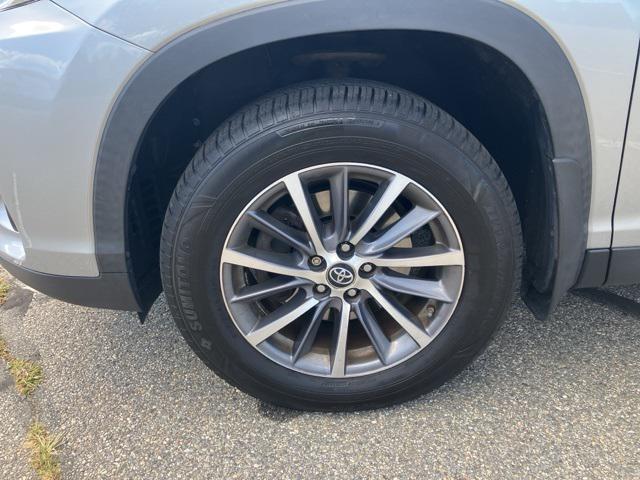 used 2019 Toyota Highlander car, priced at $23,776