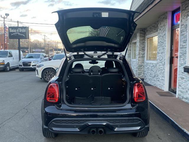 used 2022 MINI Hardtop car, priced at $22,999