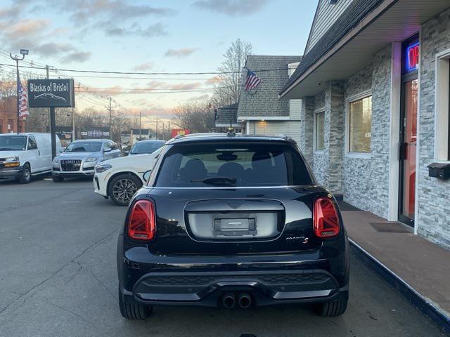 used 2022 MINI Hardtop car, priced at $22,999