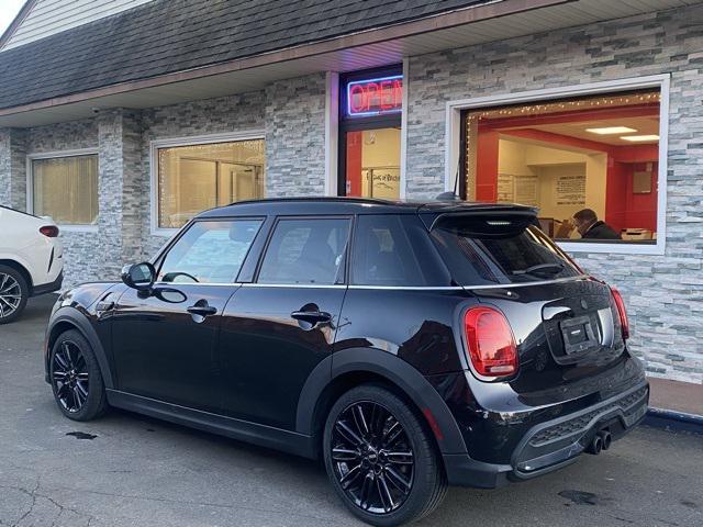 used 2022 MINI Hardtop car, priced at $22,999