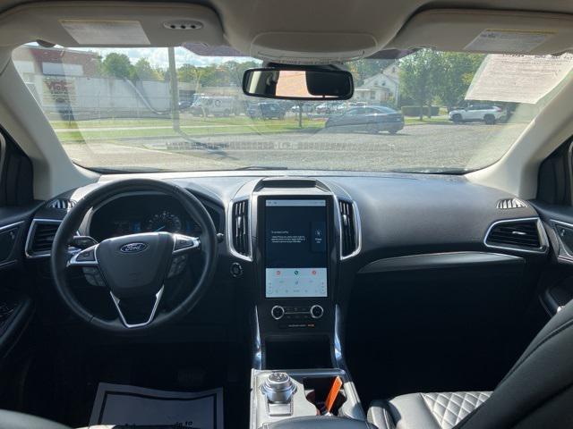 used 2024 Ford Edge car, priced at $25,399