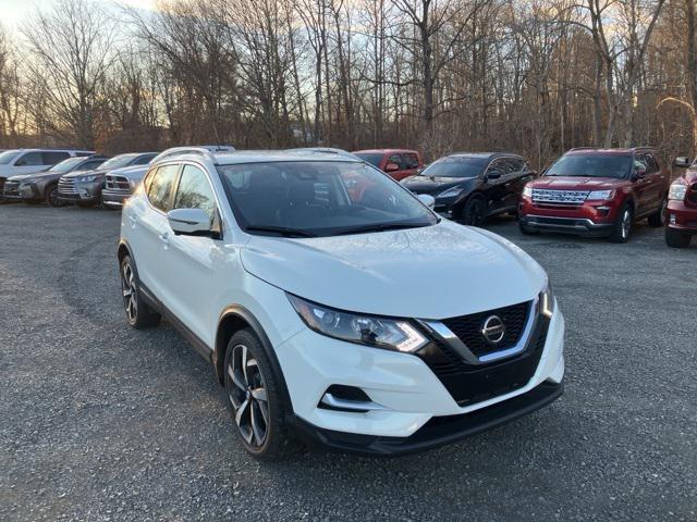 used 2022 Nissan Rogue Sport car, priced at $19,499