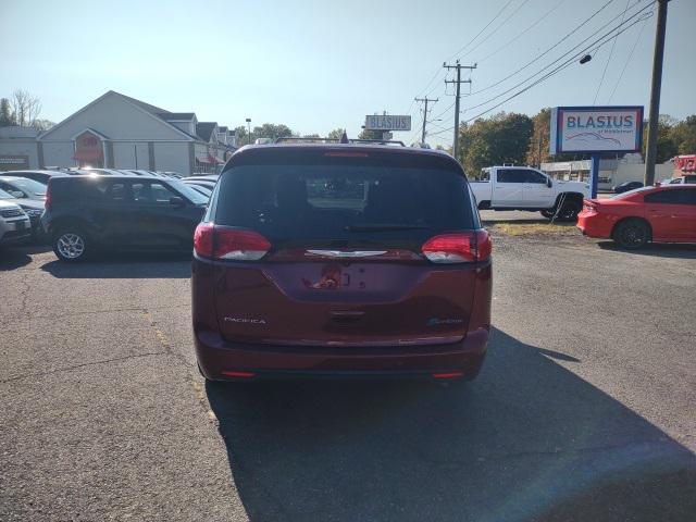 used 2018 Chrysler Pacifica Hybrid car, priced at $15,668