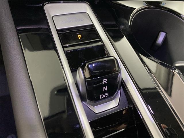 new 2025 Volkswagen Atlas car, priced at $47,781