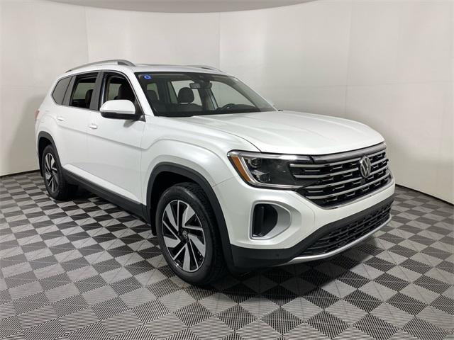 new 2024 Volkswagen Atlas car, priced at $46,336