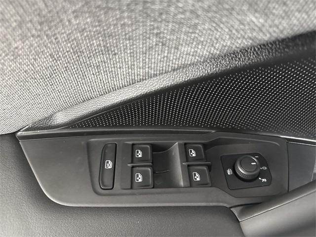 new 2025 Volkswagen Tiguan car, priced at $31,571