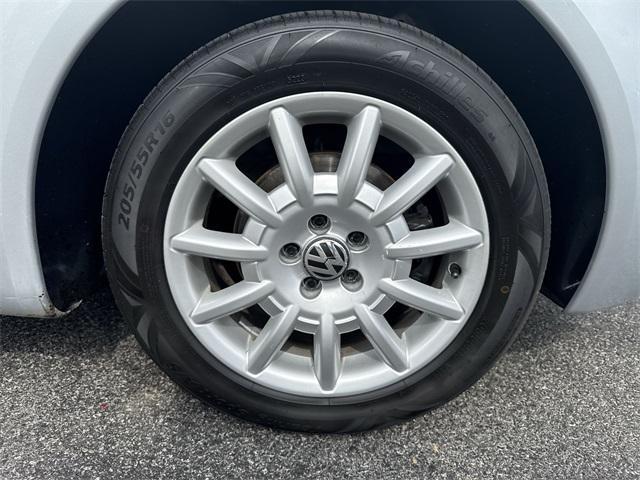 used 2005 Volkswagen New Beetle car, priced at $5,366