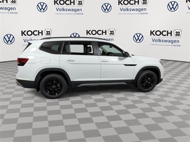 new 2025 Volkswagen Atlas car, priced at $45,511
