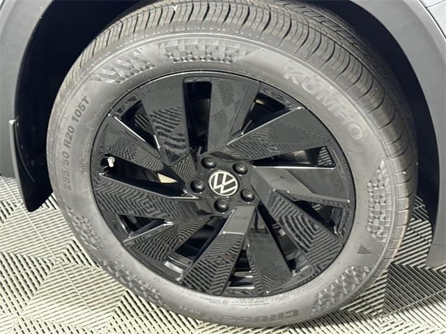 new 2026 Volkswagen Atlas car, priced at $48,249