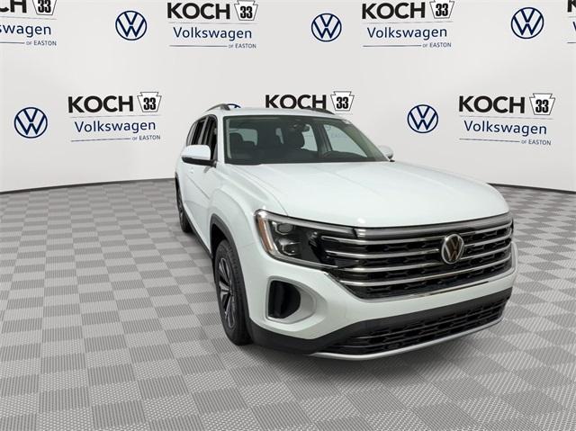 new 2025 Volkswagen Atlas car, priced at $40,052