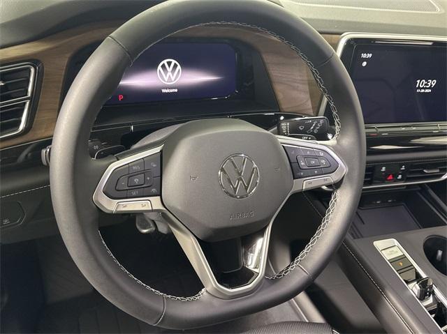 new 2025 Volkswagen Atlas car, priced at $40,052