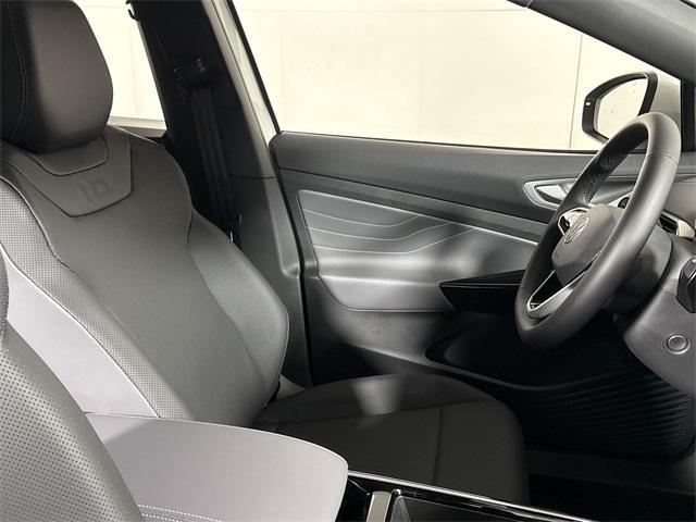 new 2025 Volkswagen ID.4 car, priced at $51,826
