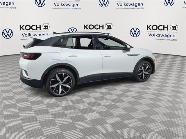 new 2025 Volkswagen ID.4 car, priced at $51,826
