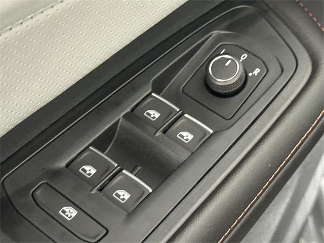 new 2025 Volkswagen Atlas car, priced at $45,966