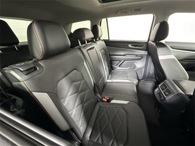 new 2025 Volkswagen Atlas car, priced at $45,966
