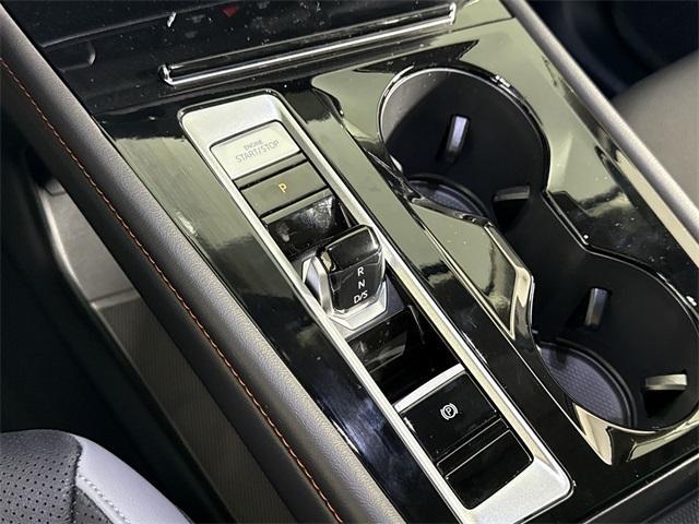 new 2025 Volkswagen Atlas car, priced at $45,966