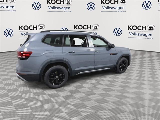 new 2025 Volkswagen Atlas car, priced at $45,966